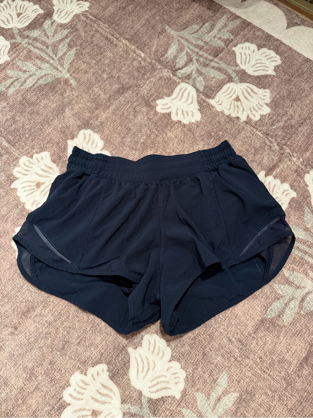 Lululemon Hotty Hot Short Size 6